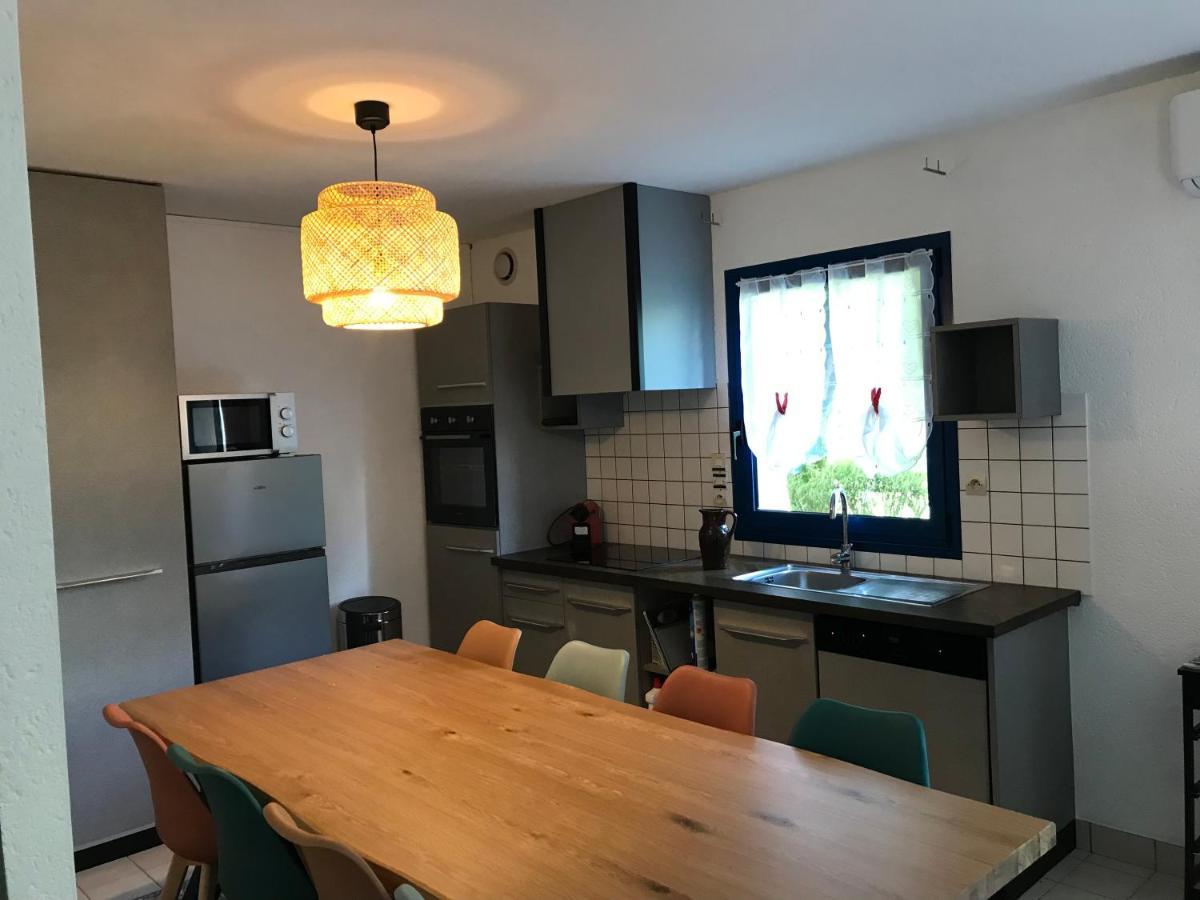 Gite Milin A Sizun Hebergement Confortable Pour 7 Pers Exterior photo